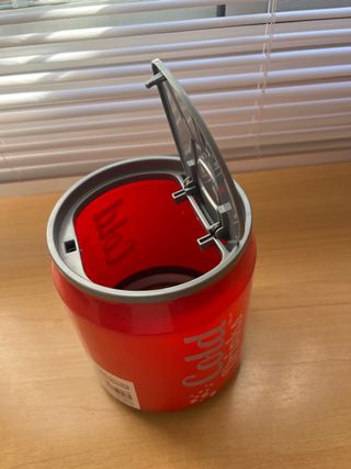 Papeleras de escritorio estilo lata de refresco