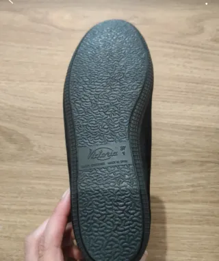 Zapatillas Victoria terciopelo negras