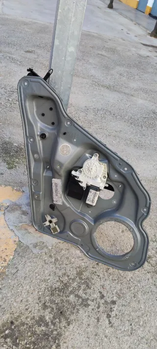 Elevalunas Seat León