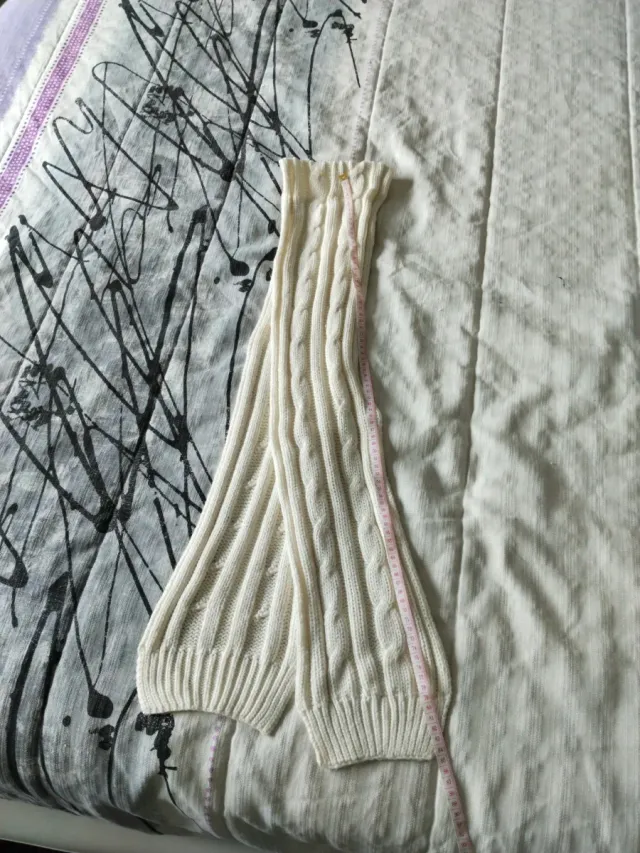 Bufanda de punto trenzado color crudo