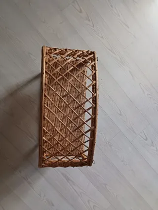 Estantería de mimbre