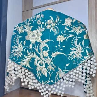 Mantón Flamenca Madroños Oro y Verde