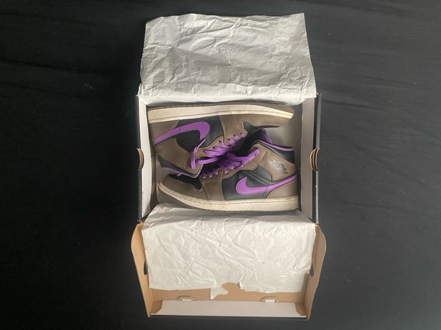 Jordan 1 Mid Purple Mocha