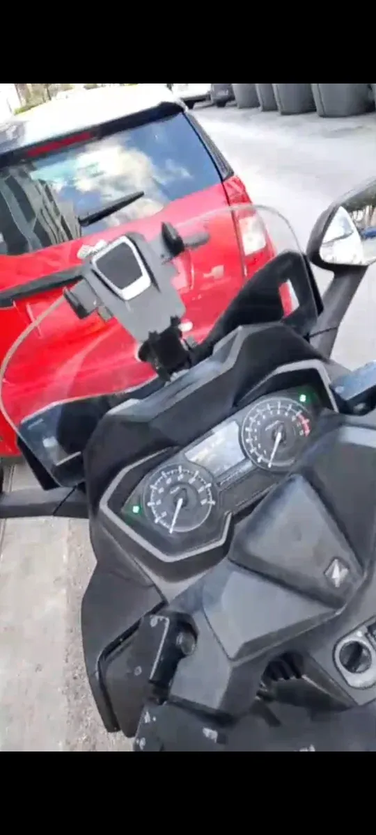 Honda Forza 125 año 2021