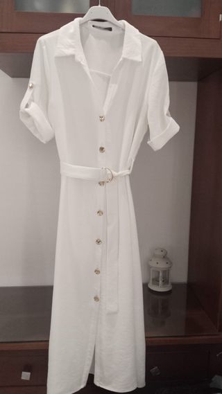Vestido blanco midi con cinturón