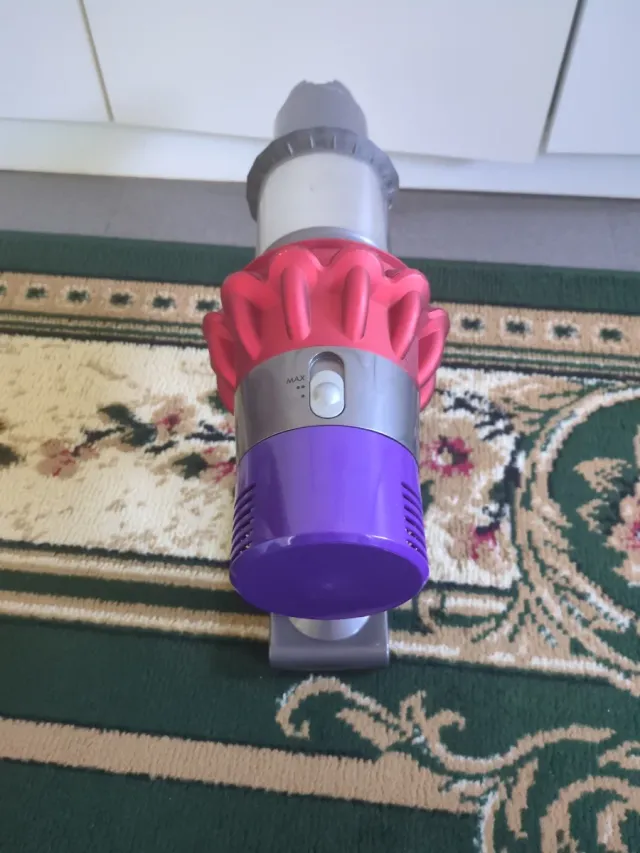 Dyson V10 Aspirapolvere Senza Fili
