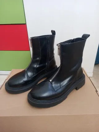Botín Zara niña negro cremallera