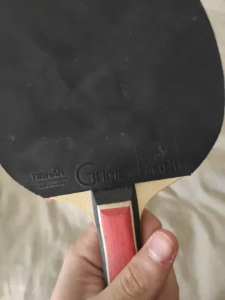 Pala de ping pong roja
