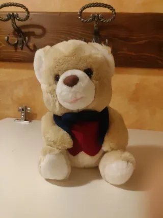 Orsetto peluche con papillon