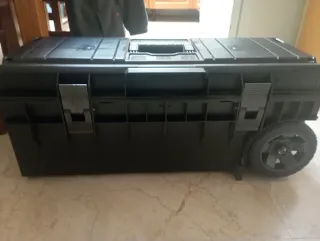 Caja de herramientas con ruedas sin estrenar