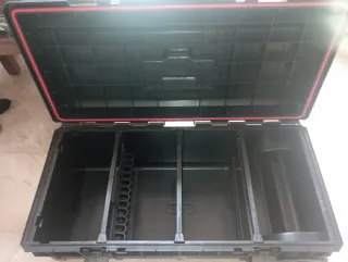 Caja de herramientas con ruedas sin estrenar