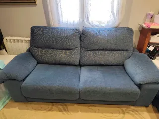 Sofá azul de tela