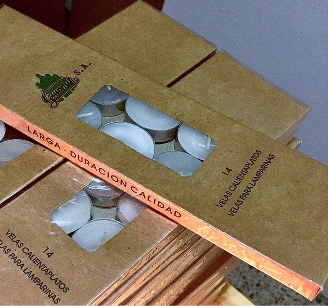 40 Cajas Velas Calientaplatos 14 uds.