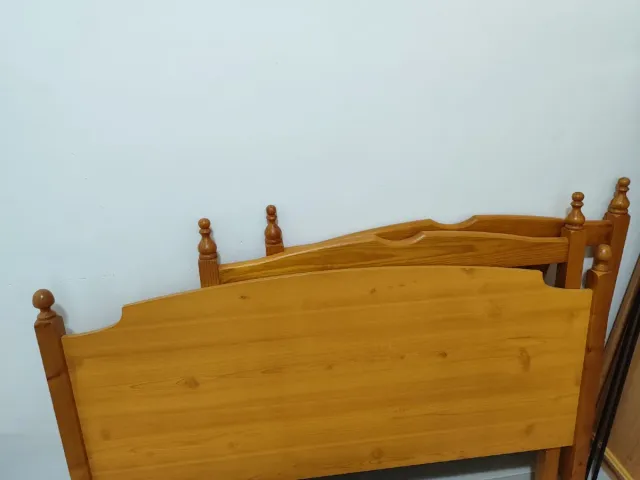 Lote 3 cabeceros de madera