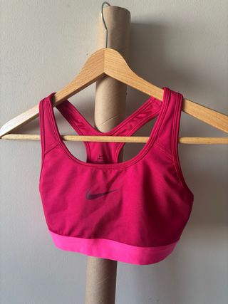 Sujetador deportivo Nike S Fucsia