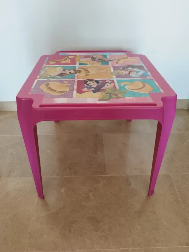 Mesa infantil princesas Disney