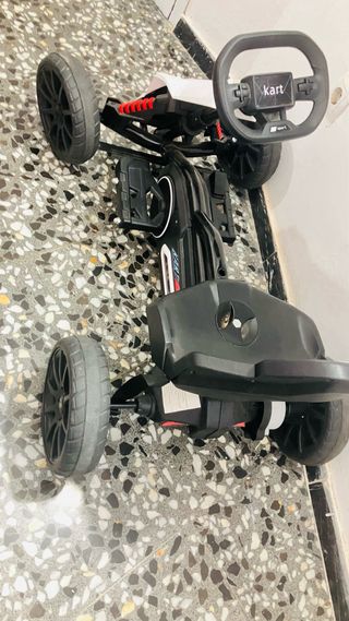 Kartin  a pedales eléctrico para niños s