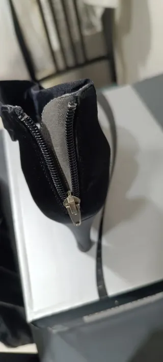 zapatos de tacón negros para mujer