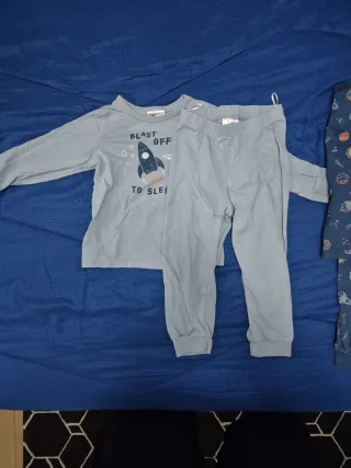 Pigiama bimbo a tema spazio