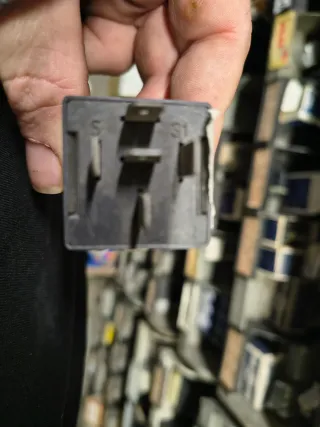 Alfa Romeo 33/75/164 Relè temporizzatore tergi