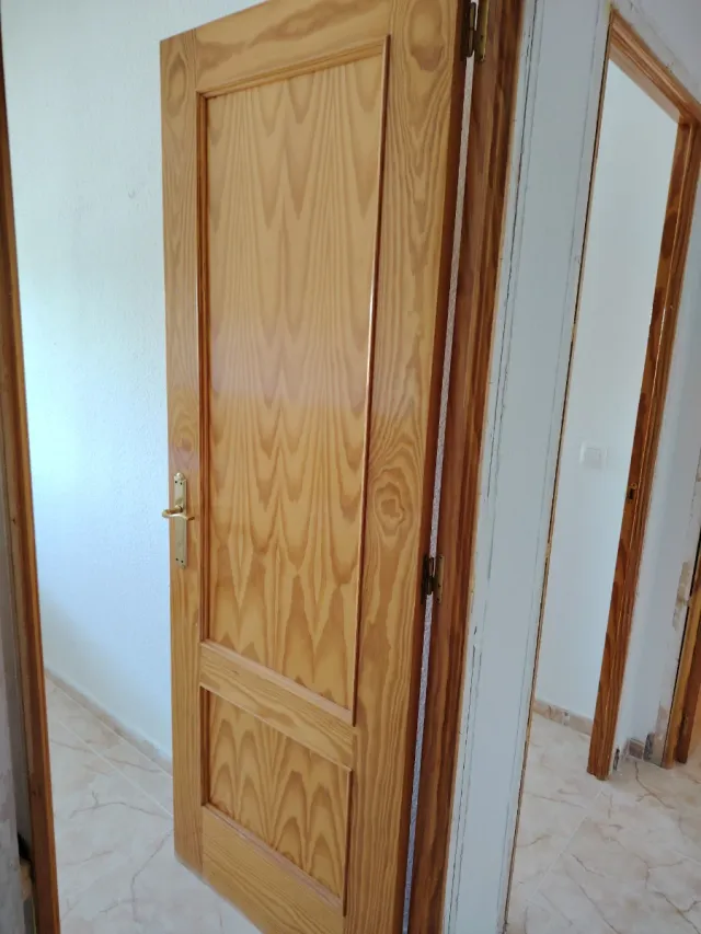 Puerta de madera  80€ Lote