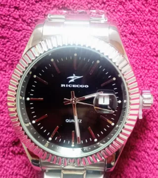 Reloj RICECO Elegante Negro y Plateado