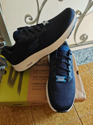 Scarpe da ginnastica Skechers blu e bianche