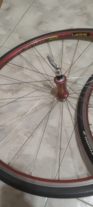 Llantas Mavic Carretera