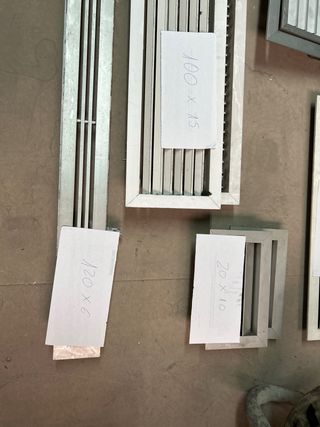 Rejillas de aire acondicionado metálicas