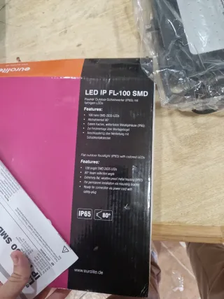 Foco LED Eurolite IP FL-100SMD