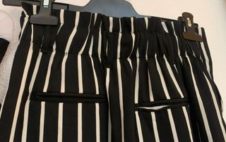 Pack Pantalón negro y pantalón rayas negro y blanc