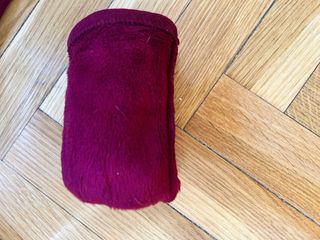 Elegantes guantes granate talla M de mujer.