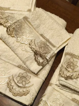 Set Asciugamani Beige e Oro