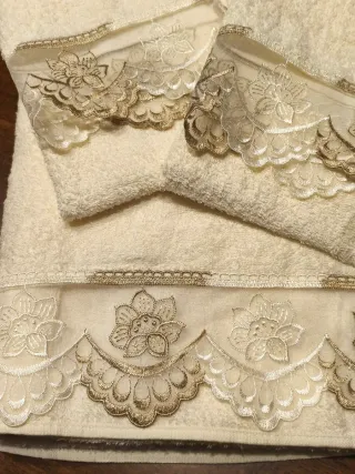 Set Asciugamani Beige e Oro