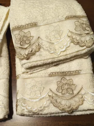Set Asciugamani Beige e Oro