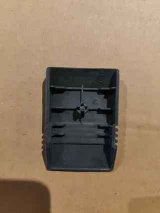 Tapa bisagra asiento Renault Super 5