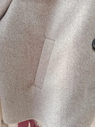 Chaqueta corta beige y marrón