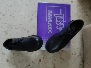 Zapatos JBV Antideslizantes Seguridad. Negro
