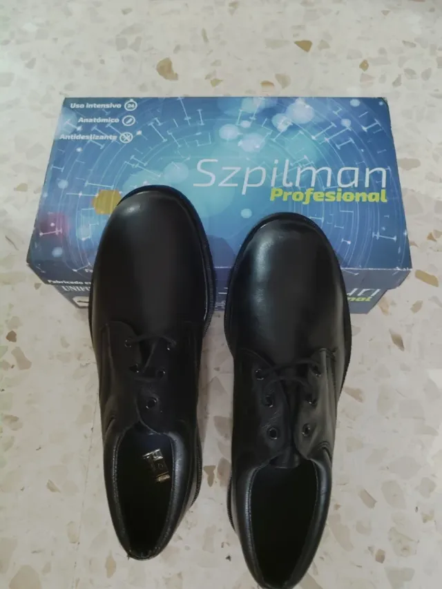 Zapatos JBV Antideslizantes Seguridad. Negro