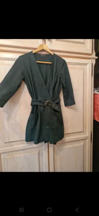 Mono Zara ante verde con cinturón