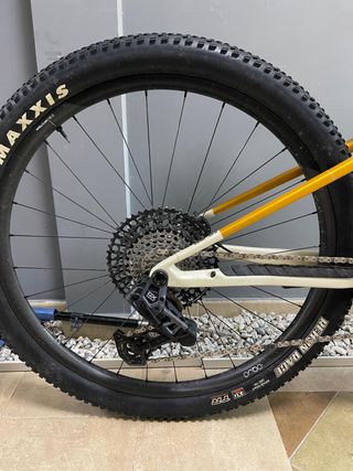 Orbea Oiz M10 AXS 2025