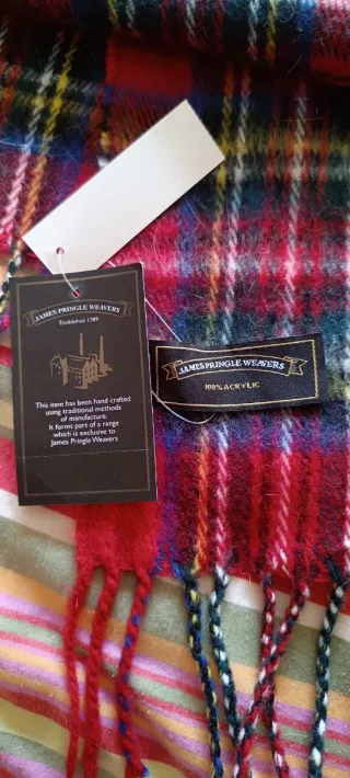 Bufanda escocesa traída de alli