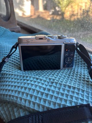 Cámara Olympus Pen EPL-9 Azul/Dorado