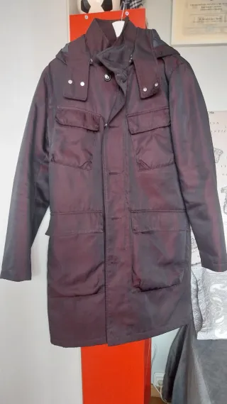 Abrigo chubasquero granate De chico