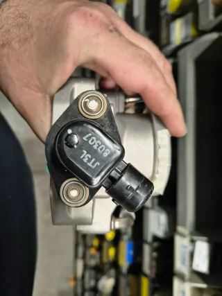 Honda Accord 2.0 corpo farfallato nuovo