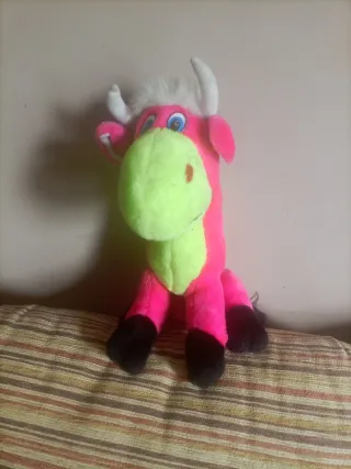 Peluche Vaca Rosa y Verde