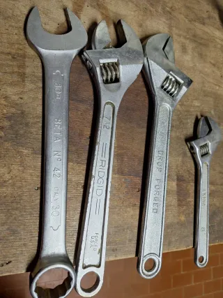 Chiavi a Rullino Regolabili , beta 42 e croce