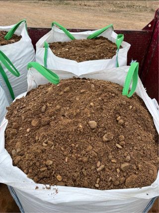 Zahorra fina para construcción