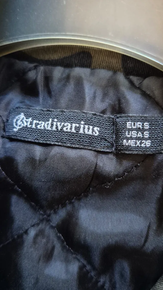 Parka camuflaje Stradivarius