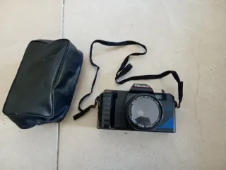 Cámara Falcon AM-90 con funda